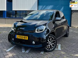 Smart Forfour EQ Comfort PLUS 18 kWh * STOELVERWARMING * PANORAMA * LEER * AUTOMAAT * NAP *