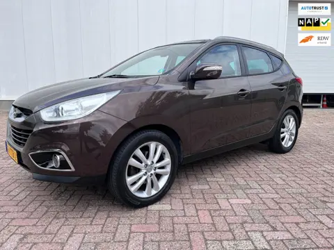 Hyundai Ix35 2.0i i-Catcher automaat Panorama dak camera navigatie winterpakket 2012