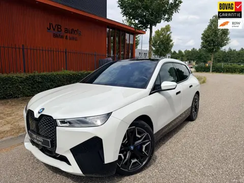 BMW IX XDrive50, 112 kWh, Sportpakket, trekhaak, H&K, Pano, leder