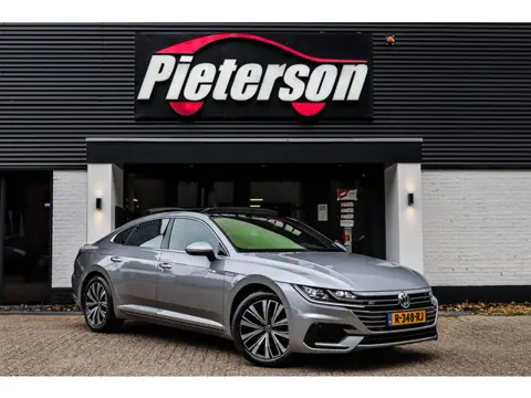 Volkswagen Arteon 2.0 TSI 3x R-Line PANO ACC CARPLAY