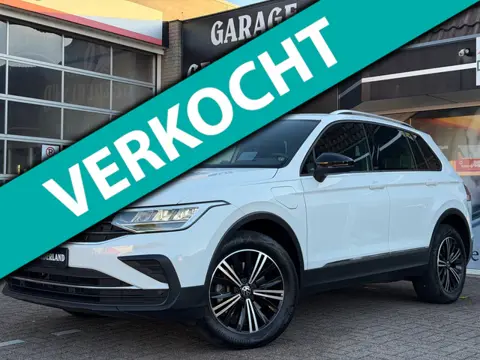 Volkswagen Tiguan 1.5 eHybrid | Full-Led | Apple/Android | Navi | Camera | Cruise | Climate | Pdc | 