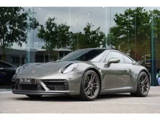 Porsche 911 992 3.0 Carrera 4 GTS / Clubleder / 18 Weg / Pano