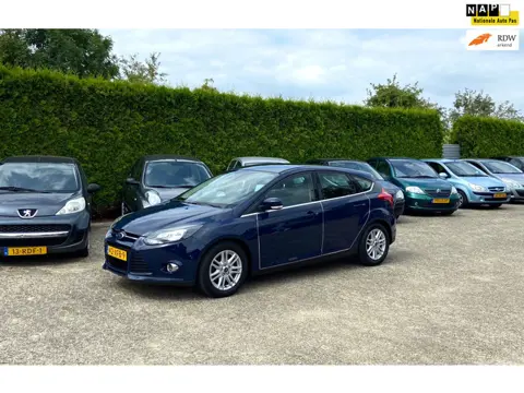 Ford Focus APK NIEUW RIEM VV AIRCO NAVI PERFECT RIJDEND