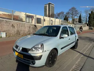 Renault Clio 1.4-16V Privilège Automaat