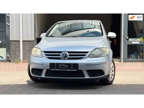 Volkswagen Golf Plus 1.6 FSI Sportline | AIRCO | PANO | STOELVERWARMING | NIEUWE APK