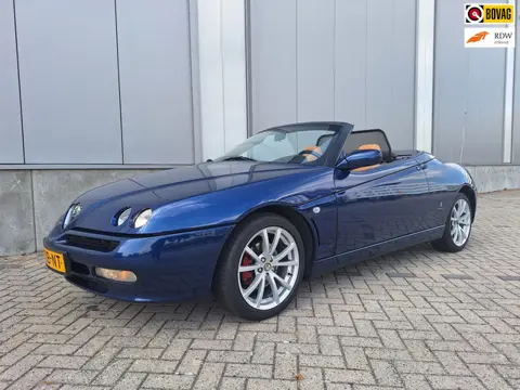 Alfa Romeo Spider 2.0-16V T.Spark Lusso