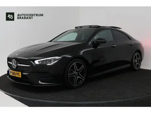 Mercedes-Benz CLA-klasse 200 Business Solution AMG (PANORAMADAK, STOELVERWARMING, SFEERVERLICHTING, 