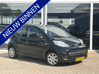 Peugeot 107 1.0-12V XS CV / 5-Deurs / Elek. Ramen / 91DKM! / Zeer nette auto!