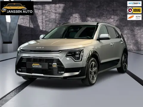 Kia Niro 1.6 GDi Hybrid DynamicLine | Widescreen | camera | 1/2 Leder | Stoel en stuurverwarwing