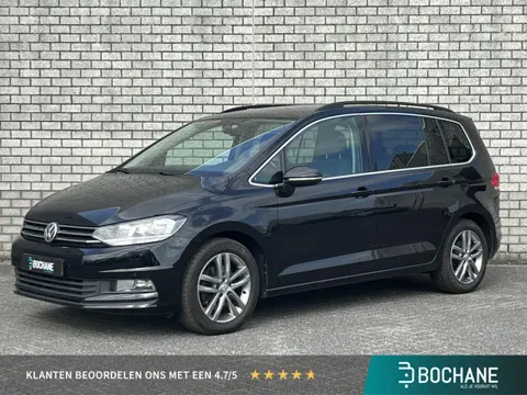 Volkswagen Touran 1.4 TSI Highline Business R 7p | Trekhaak | Parkeersensoren V+A | Stoelverwarming 