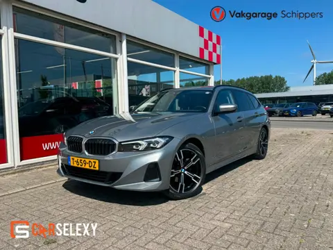 BMW 3-serie Touring 318i |M-Velgen|Stoelverw|Curved screen|Led|Automaat|