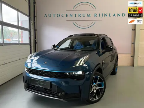 Lynk & Co 01 1.5 261PK Plug-in Hybrid, Pano, 360 Camera ,Apple Carplay