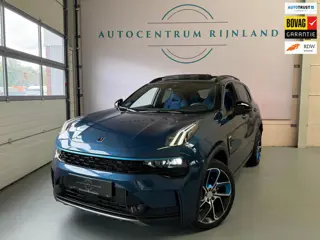 Lynk & Co 01 1.5 261PK Plug-in Hybrid, Pano, 360 Camera ,Apple Carplay