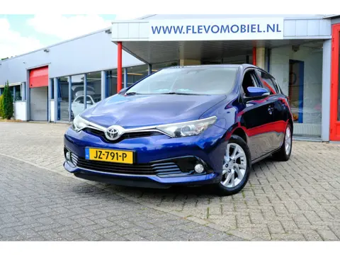 Toyota Auris 1.2T Trend 5-drs Pano|Navi|Clima|LMV