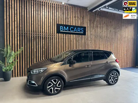 Renault Captur 0.9 TCe Helly Hansen Airco, Trekhaak, Navigatie