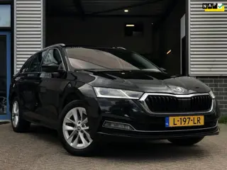 Skoda Octavia Combi 1.0 e-tsi Business Edition Plus|Matrix Led|HUD|Pano|Keyless entry|Camera