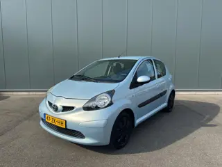 Toyota Aygo 1.0-12V AIRCO | ONDERHOUDSBOEKJE ! (bj 2007)