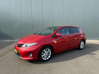 Toyota Auris 1.8 Hybrid Lease+ PANORMADAK | TREKHAAK | BOEKJE !