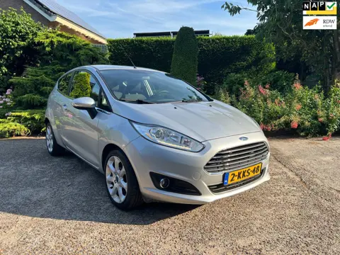 Ford Fiesta 1.0 Titanium, Airco, LM, Dealer onderhouden!