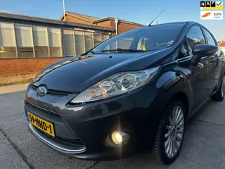 Ford Fiesta 1.25 Ghia AIRCO CV APK 31-7-2027 PARKEER-SEN RIJDT GOED.