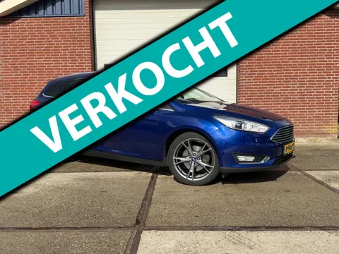 Ford Focus Wagon 1.5 Titanium Edition Bi Xenon Vol leder 18" ST line Camera