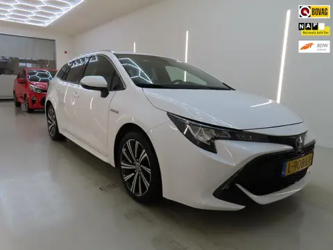 Toyota Corolla Touring Sports 2.0 Hybrid Dynamic+Led+Leder+stoel-verw+Vitrual+Navigatie+Camera+17"Lm