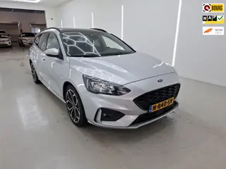 Ford Focus Wagon 1.5 EcoBoost ST Line X Business 150PK+Led+Pano-dak+Vitrual+Navigatie+camera+18"Lmv 