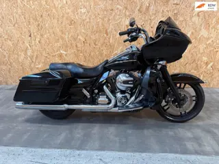 Harley Davidson Road Glide speciale 103 2014 zwart