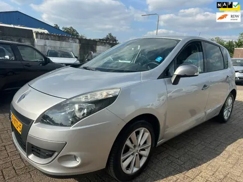 Renault Scénic Renault Scénic 1.6 Celsium CLIMA/ CAMERA/ NAVI/ TREKHAAK/ EERSTE EIGENAAR!
