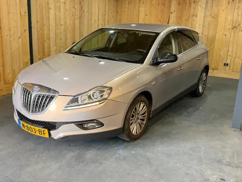 Lancia Delta 1.6-16V Argento 2010 1.6 Airco 5-Deurs