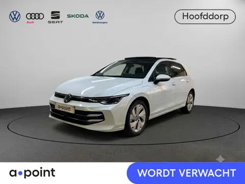Volkswagen Golf 1.5 eHybrid Style Edition 204 pk Automaat (DSG) | Verlengde garantie | Navigatie | P