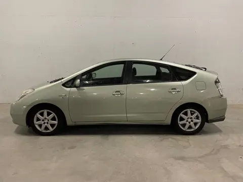 Toyota Prius 1.5 VVT-i Business Edition Navi PDC Clima Cruise C. PAK NAP