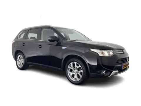 Mitsubishi Outlander 2.0 PHEV Business Edition X-Line Aut. *LEATHER-FABRIC | NAVI-FULLMAP | KEYLESS 