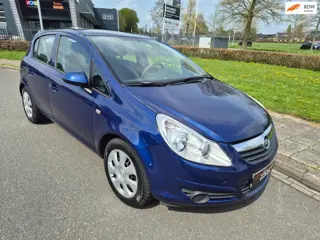 Opel Corsa 1.2-16V Selection 5 deurs airco