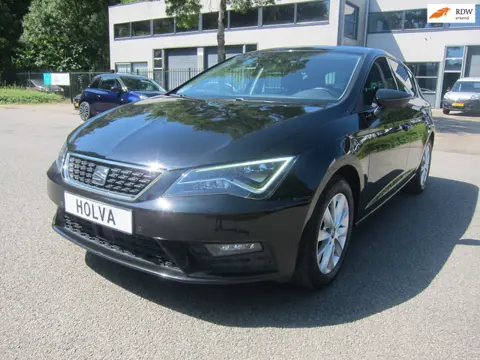 Seat LEON 1.0 TSI Style EDITION LED CARPLAY ANDROID AUTO PDC!!