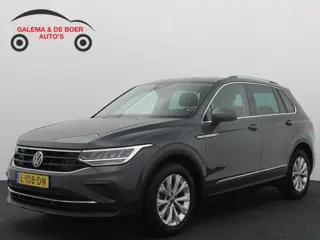 Volkswagen Tiguan 1.5 TSI Life Business FULL LED / KEYLESS / STOELVERW / STUURVERW / CARPLAY / NAVI 