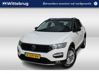 Volkswagen T-Roc 1.5 TSI 150pk Style DSG Automaat / Navigatie by APP / Parkeersensoren / Elek. achte