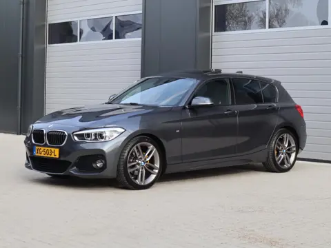 BMW 1 Serie 118i | M Sportpakket | Pano | Trekhaak | Orig. NL!