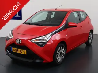Toyota Aygo 1.0 VVT-i x-play AUTOMAAT | APPLE CARPLAY / ANDROID AUTO | CAMERA | AIRCO | ONDERHOUD UI