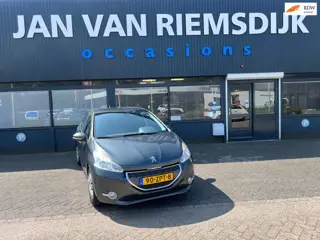 Peugeot 208 1.2 VTi Access bj 2013 94953 NAP 5 deurs