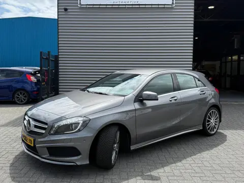Mercedes-Benz A-klasse 180 Ambition | AMG PAKKET.