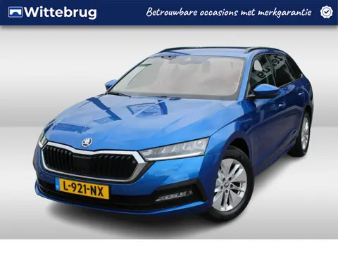 Škoda Octavia Combi 1.0 e-TSI 110pk Business Edition DSG Automaat Navigatie/ Parkeersensoren / LED /