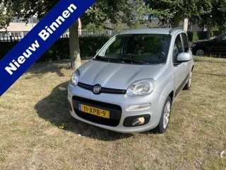 Fiat Panda 0.9 TwinAir Lounge Zeer luxe uitvoering AUTOMAAT klein deukje zie foto 22weinig km nl nap