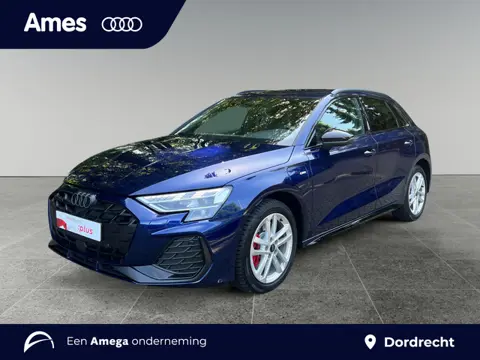 Audi A3 Sportback 45 272pk TFSI e S edition Competition MMI navigatie plus MMI touch | Parkeerassist