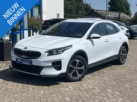 Kia XCeed 1.6 GDi PHEV DynamicLine l Cruise control, Camera, Stoel/stuur-verwarming, Half-leder, LED
