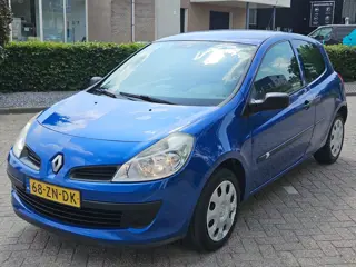 Renault Clio 1.4-16V Business Line Nieuwe apk 15-08-2027