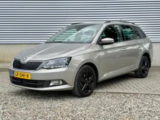 Skoda Fabia Combi 1.2 TSI First Edition Style Automaat [ ecc,cruise,pdc,lmv,trekhaak ]