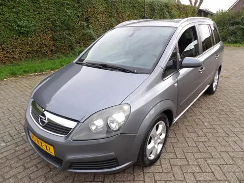 Opel Zafira 2.2 Cosmo airco 7 perzoonen