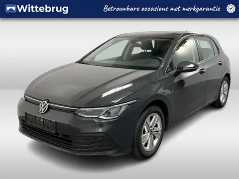 Volkswagen Golf 1.0 eTSI Life / AUTOMAAT/ CRUISE/ CLIMA/ STOELVERWARMING/ PARK. SENSOREN/ NAVI/ APP-