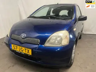 Toyota Yaris 1.3-16V VVT-i YORIN - Frontschade - Schade